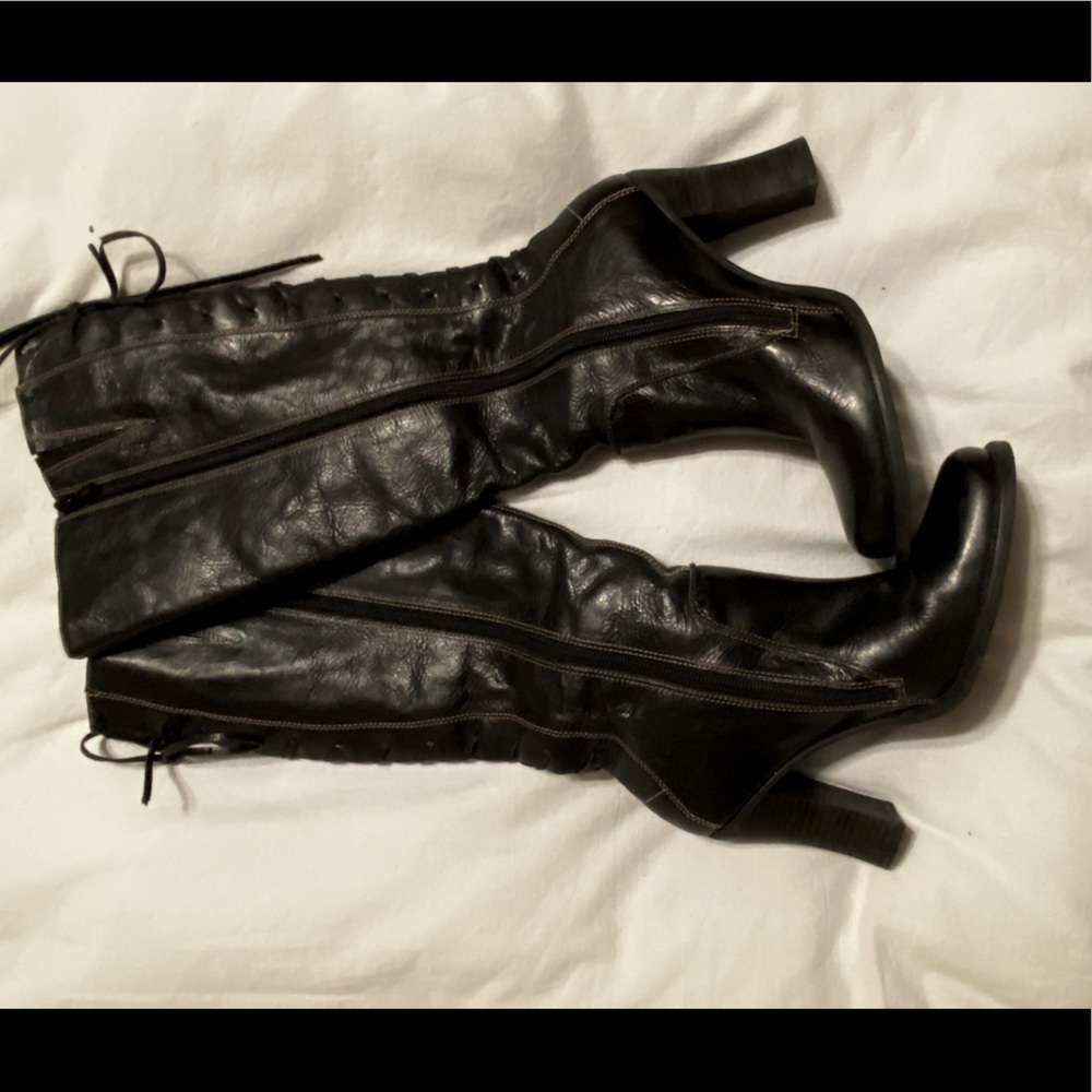 Kenneth Cole Reaction Boots. Leather. Lace in back